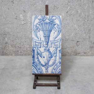 Composição ornamental com cabeça de carneiro - séc. XVIII