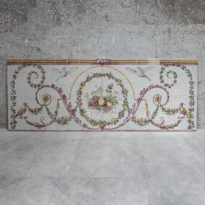 Wreaths and birds panel - 18th century