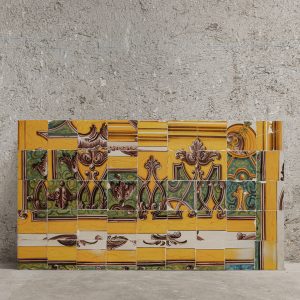 Composição Patchwork com Azulejos Rocaille - Século XVIII
